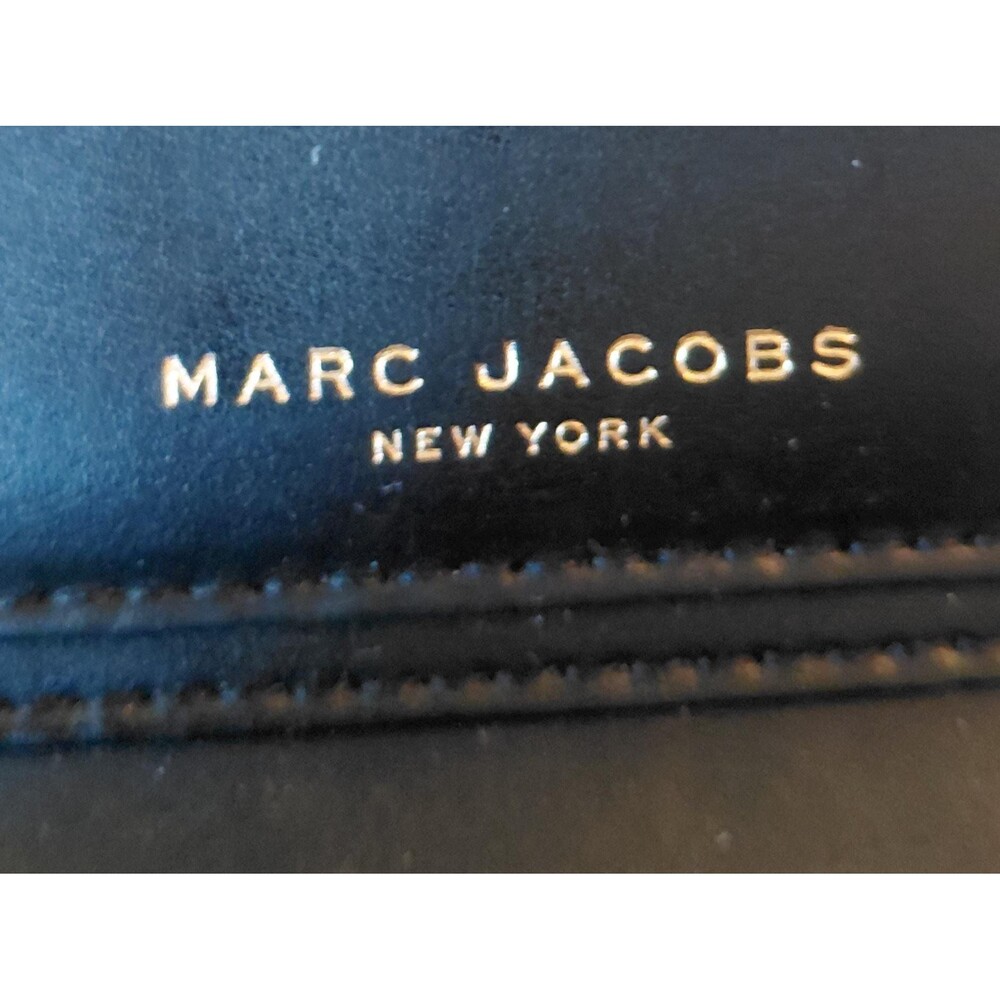 New  Marc jacobs NY black Saffiano pebbled leather wristlet wallet, Giftable - Picture 2 of 8